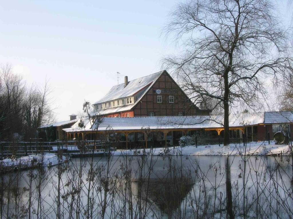 Hotel Weinschanke Rohdental Хессиш-Ольдендорф Экстерьер фото